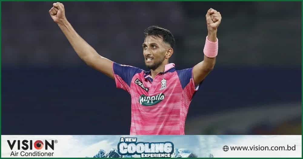 শুরুর আগেই আইপিএল শেষ '১০ কোটির' প্রসিধের